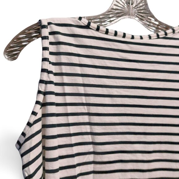 Flutter & Squeak Black & White Asymmetrical Hem A-Line Tunic Top, M - Picture 10 of 17